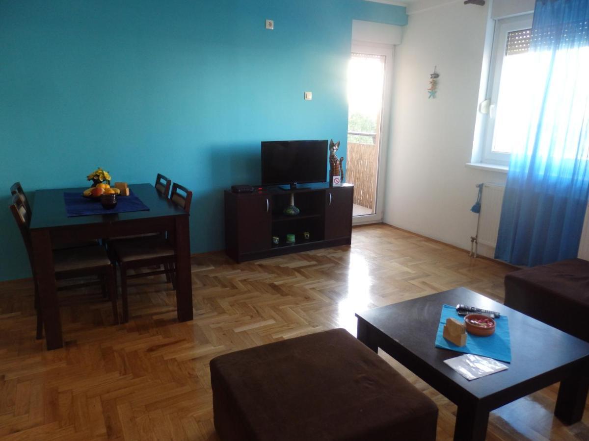 Apartment Erika 2 Нови Сад Екстериор снимка
